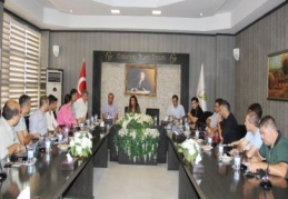 Hedef pazar belirleme yolları ve konumlandırma eğitimi verildi