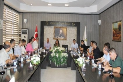 Hedef pazar belirleme yolları ve konumlandırma eğitimi verildi