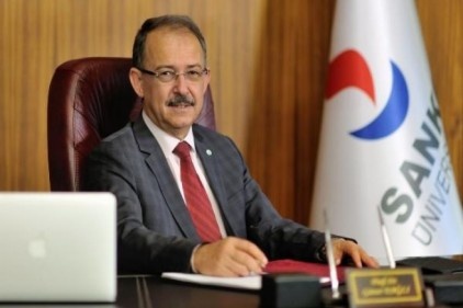 Hekimlere ve sağlık çalışanlarına hepimizin minnet borcu var