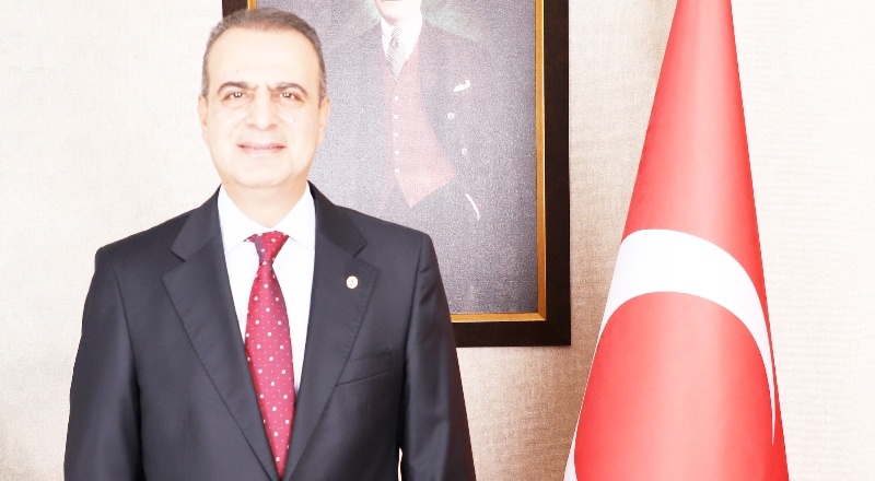 Hekimlerimize can borcumuzu ödeyemeyiz