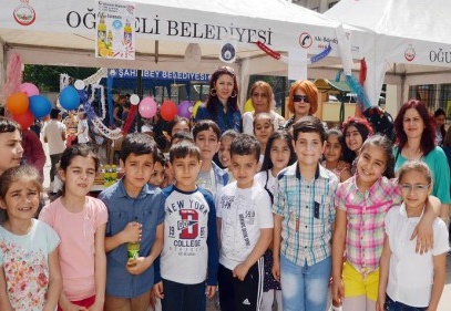 Hem satış yaptılar, hem eğlendiler