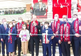 Hem vatandaşımızı korumalıyız hem de sokak hayvanlarını