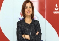 Hemşireler, her ortamda, her yaştan insana bakım verir