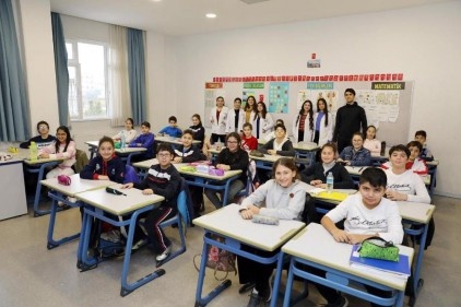 &#8220;Hemşireler her yerde yaşamınızı duymaya devam ediyor&#8221;