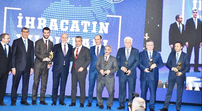 “Hep birlikte her zamankinden daha çok çalışmak zorundayız”