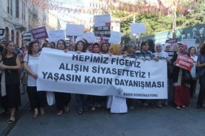 &#8220;Hepimiz Figeniz, alışın siyasetteyiz&#8221;