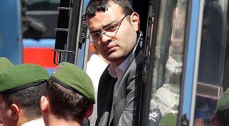 "Hepinizi doğrayacağım" diye bıçak dayadı!