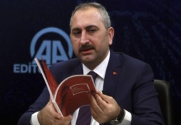 “Her eleştiri, suç konusu olmamalı”