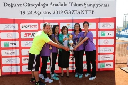 Her evde sporu konuşturmalıyız