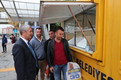 Her gün 8 bin 500 kişiye çorba ikramında bulunuluyor