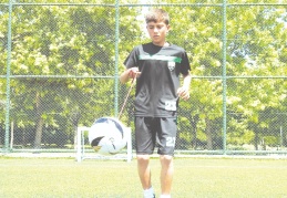 Her gün 40 kilometre yol kat ederek antrenmanlara katılıyor