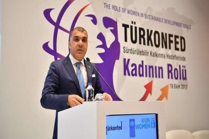 Her iki kadından biri kayıt dışı çalışıyor