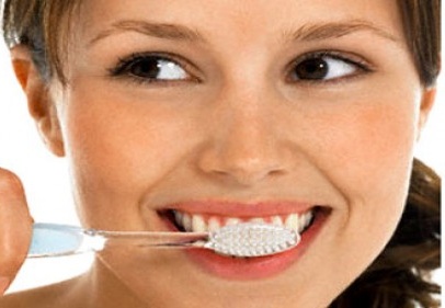 Her üç kişiden biri dişini fırçalamıyor