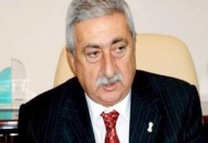 Her yıl 600 bin civarında evlenen çift yanında nişan törenleri de piyasayı canlandırıyor