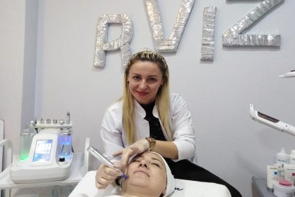 "Hifo cihazıyla ameliyatsız cilt germe işlemi yapıyoruz"
