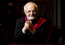 Hikmet Aksoy, İstanbul sergisini böyle duyurdu