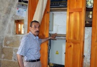 Hırsız mescidin ses sistemini çaldı