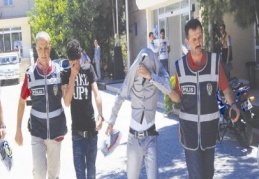 Hırsızlar cezaevi arkadaşı çıktı