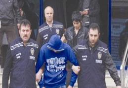 Hırsızların arabasında yok yok