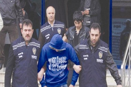 Hırsızların arabasında yok yok