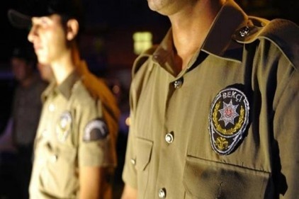Hırsızlık şüphelisi 3 kişi gözaltına alındı
