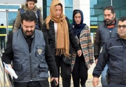 Hırsızlık zanlısı kadınlar çıkarıldığı mahkemece tutuklandı