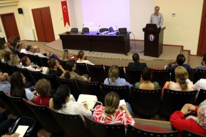 &#8216;HİTAP&#8217; üzerinden veri girişlerinin nasıl ve hangi sürelerde yapılacağı anlatıldı