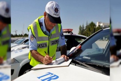 Hız yapan sürücülere ceza yağdı 