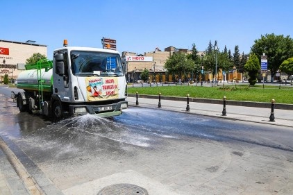 Hızır Ekipleri, Çakmak ve Yaprak Mahalleleri&#8217;ni baştan aşağı temizledi