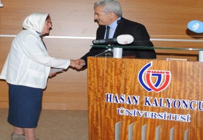 HK Üniversitesi öğrencilerinden engellilere destek 