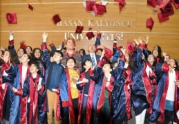 HKÜ Çocuk Üniversitesi mezuniyet töreni yapıldı
