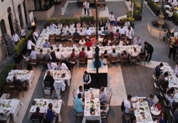 HKÜ, eğitimcileri iftarda buluşturdu
