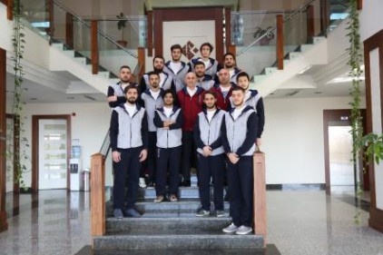 HKÜ Sporcuları, UNİLİG Erkek grup müsabakalarından kupayla döndü