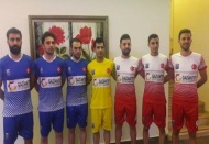 Hokeycilere Trophy için özel forma tasarlandı 