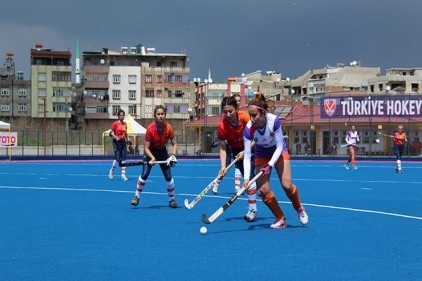 Hokeyin sultanları süper ligde şampiyonluğunu ilan etti 