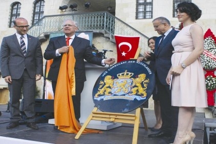 Hollanda Fahri Konsolosluğu açıldı