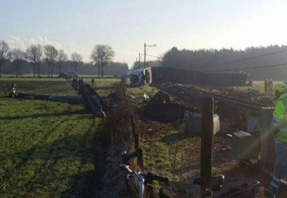 Hollanda’da tren raydan çıktı: 1 ölü, 10 yaralı