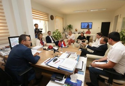Hollandalı senator ve milletvekilleri geldi