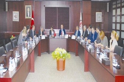 Hollanda&#8217;yı Ortadoğu ve Orta Asya&#8217;ya taşımaya hazırız