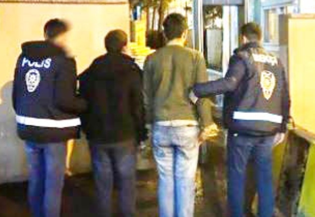 Hsırsızlık şüphelisi 4 şahıs tutuklandı