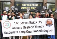 Hukuken ve fiilen avukatlık mesleği itibarsızlaştırılıyor