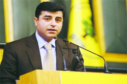 Hükümet Hatay'daki sınırları tamamen 'çetelere' teslim etti