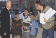 Hurdacılık yapan çocuklar ailelerine teslim edildi
