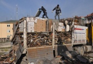 Hurdaların içinde kaçak sigara çıktı