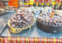 Hurma 250 TL’den satılıyor