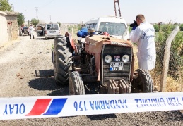 Husumetli aileler birbirine girdi, mahalle sakinleri ayıramadı