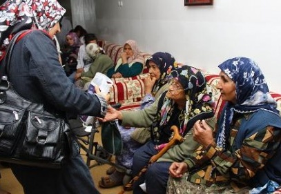 Huzurevi Yaşlı Bakım ve Rehabilitasyon Merkezi’ni ziyaret ettiler