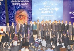İçimize kapanarak başarı elde edemeyiz