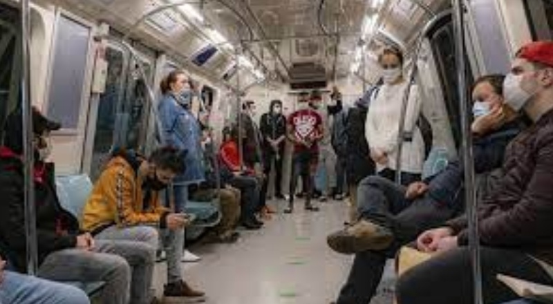 İçişleri Bakanlığı'ndan maske genelgesi: Toplu taşımada zorunluluk devam ediyor