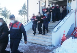 İcralık araçları sahte belgelerle sattılar